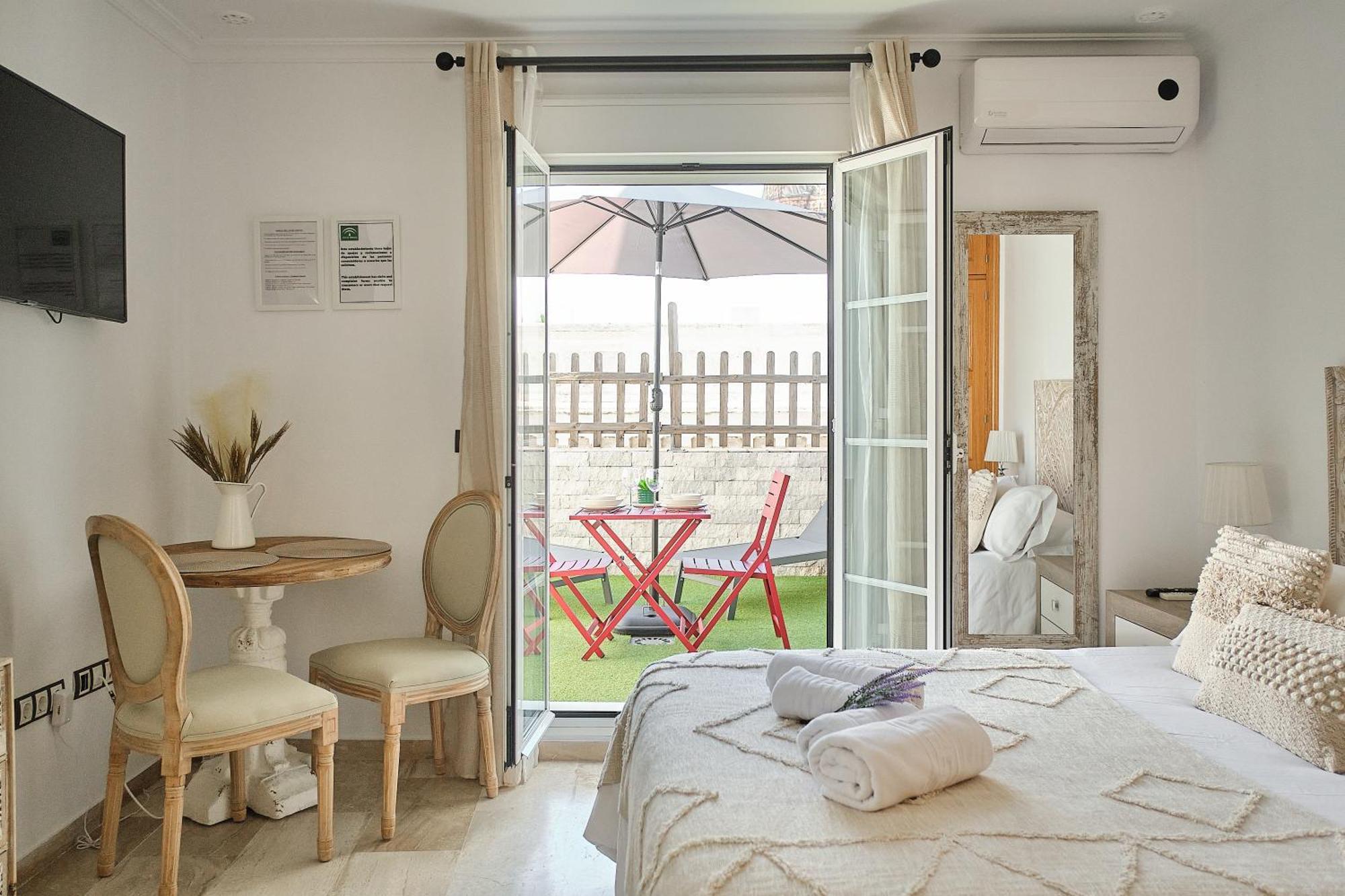 Studio Novena Little Apartments Cadiz Exterior photo